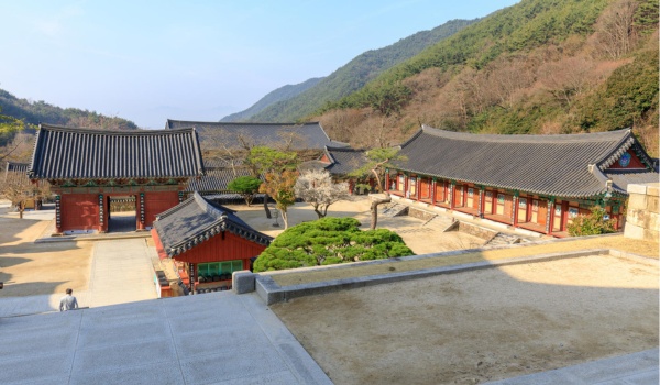 Hwaeomsa-Temple