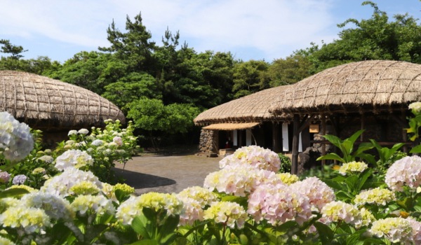 jeju-folk-village